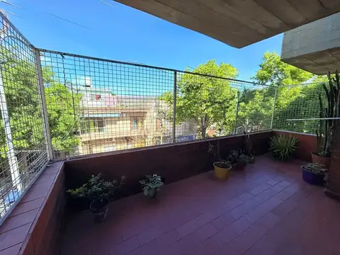 Depto Tipo Casa en Venta 49 años