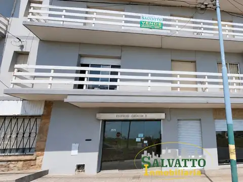 Castro Barros 2500