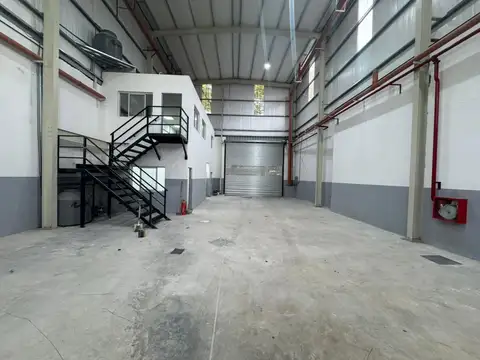 Galpon en Alquiler A Estrenar