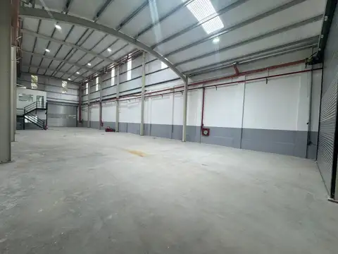 Galpon en Alquiler A Estrenar