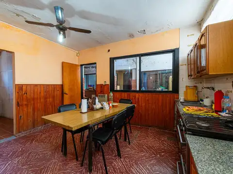 Casa 5 ambientes con 1 baño