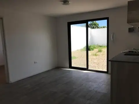 Depto Tipo Casa en Venta de 2 ambientes