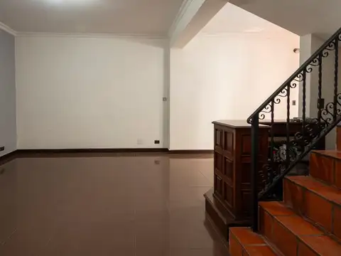 Depto Tipo Casa en Venta en Caballito, USD 210.000