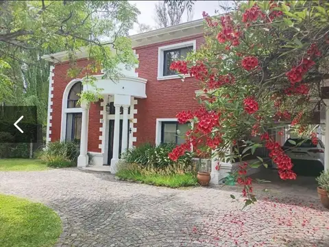 CASA EN VENTA EN CAMPOS DE ALVAREZ