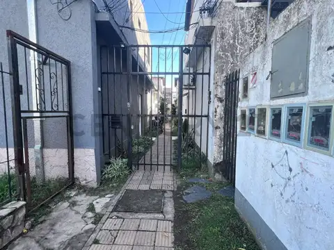 CRISOLOGO LARRALDE 1300, Piso 0