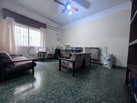 VENTA PH 3 AMBIENTES MORON TERRAZA