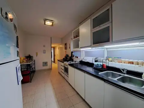 Departamento 4 ambientes con 2 baños