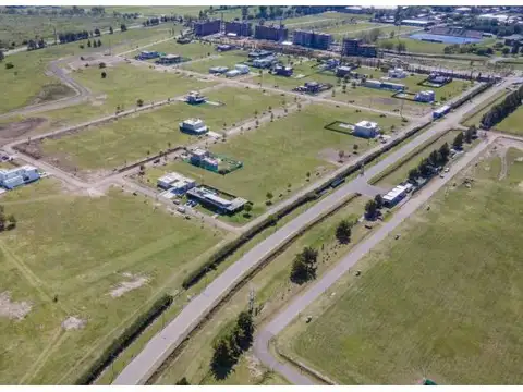 Los Pasos del Jockey Club - Barrio 3
