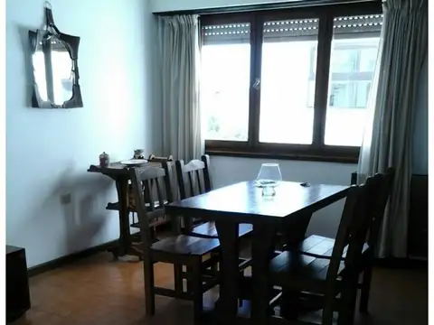 Dto. 1 amb. amplio divisible con cochera