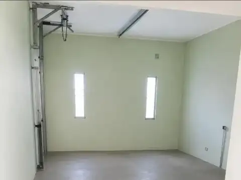 Local en Alquiler en Munro, $ 3.200.000