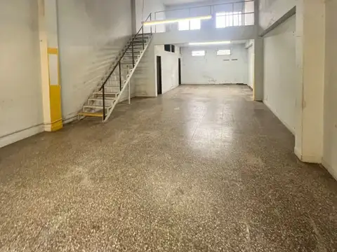 Galpon en Alquiler en José León Suárez, $ 2.500.000