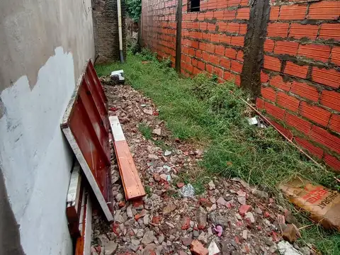 Casa en  venta en G. de Laferrere