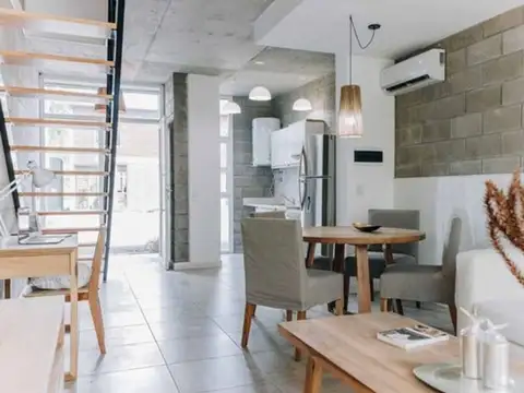 Depto Tipo Casa en Venta en Los Robles del Monarca, USD 115.000
