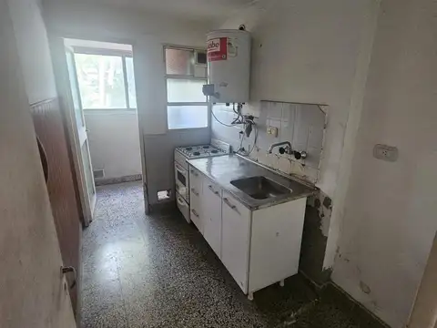 Departamento 27 de Febrero 2100 esquina Bv. Orño,  2 dormitorios, externo, balcon