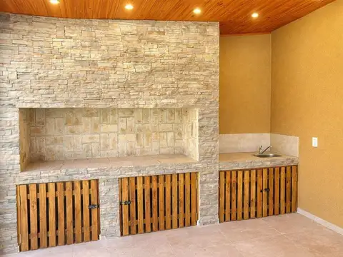 Casa  a estrenar en CAMPO TIMBO.