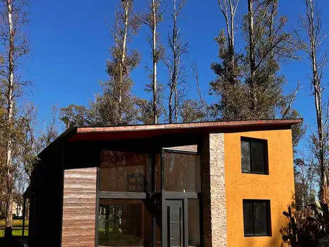 Casa  a estrenar en CAMPO TIMBO.