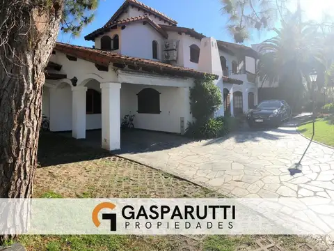 Casa en Venta con cochera