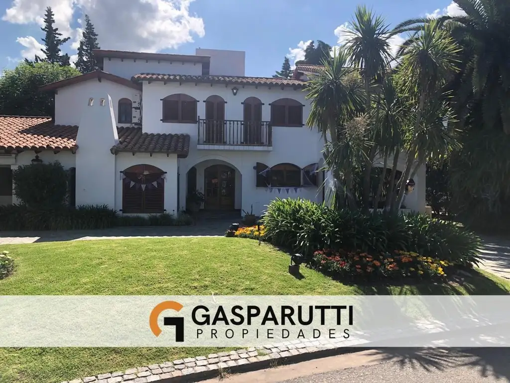 Casa en Venta con cochera