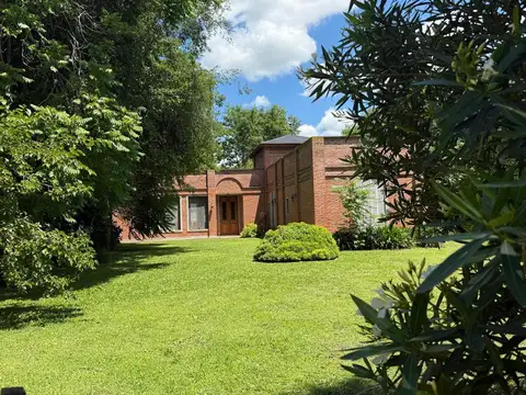 VENTA - Casa 5 ambientes en El Moro a 1 hora de Capital — Lote 2.339 m² — Nuevo valor