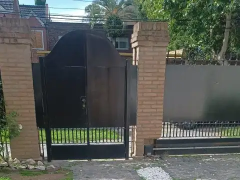 Casa en Venta en Adrogue, USD 500.000