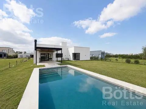 Casa - Los Juncos