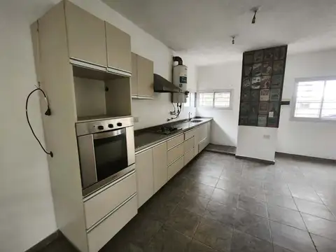Casa 2 ambientes con 1 baño