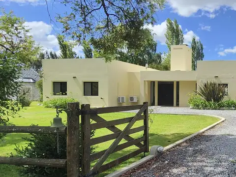 Casa en Venta con 1 cochera