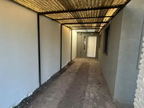 Casa 4 ambientes con 1 baño