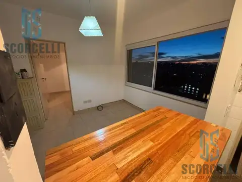 EXCELENTE 2 Amb en piso alto / Vista abierta a la ciudad, Super luminoso 