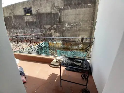 Depto Tipo Casa en Venta 60 años