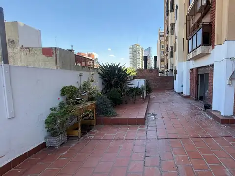 Amplio 3 Amb. con Dep, Terraza y Cochera en Palermo
