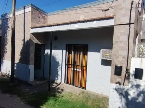 CASA a Mts. DE Av. GORRITTI 