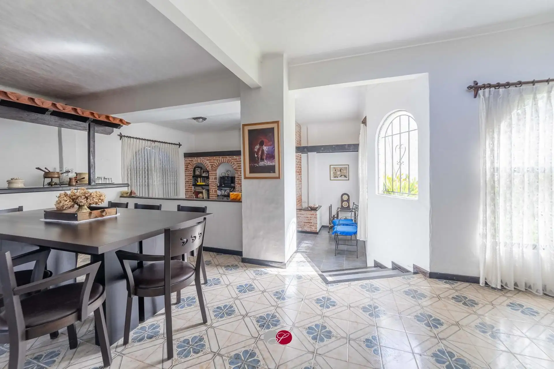 Chalet 4 amb, 200m² en Caisamar con cochera y patio