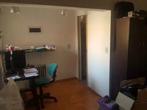 Muy buen inmueble amplios ambientes