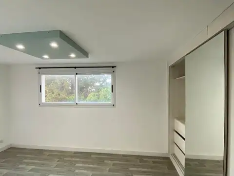 Depto Tipo Casa en Venta con 1 cocheras