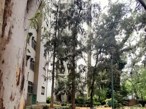 Departamento en Alquiler en Vicente Lopez Vias / Rio, $ 800.000