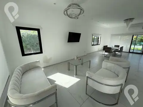 Casa en Venta en Lagos de Canning