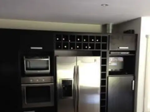 Casa 5 ambientes con 1 baño