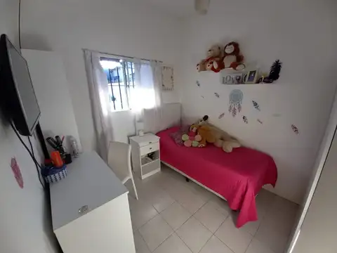 Casa 4 ambientes con 1 baño