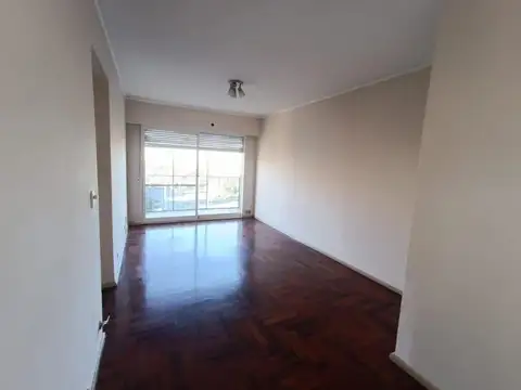 Alquiler departamento 3 ambientes con cochera