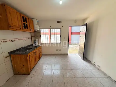 Depto Tipo Casa en Alquiler de 2 dormitorios
