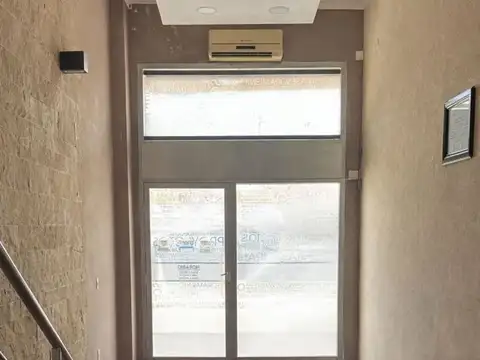 Local en Alquiler en Gregorio de Laferrere, $ 1.600.000