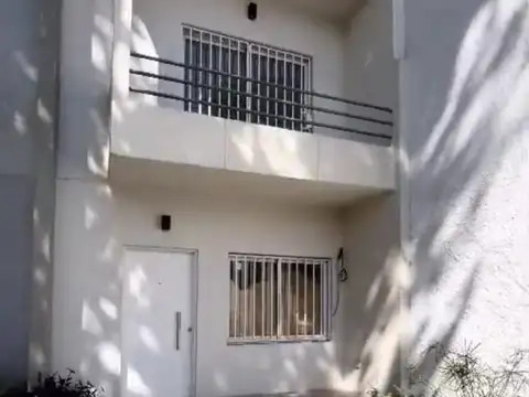 VENTA TRIPLEX A ESTRENAR 