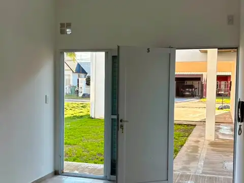 Departamento en Alquiler en Esperanza, $ 450.000