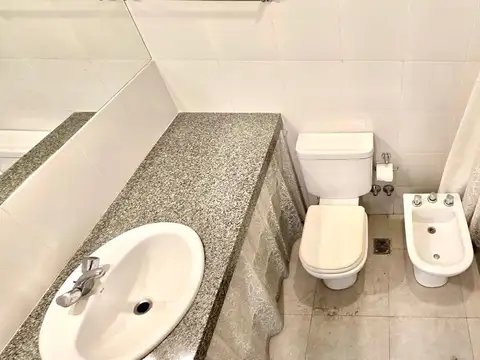 Departamento en Alquiler con 1 cochera