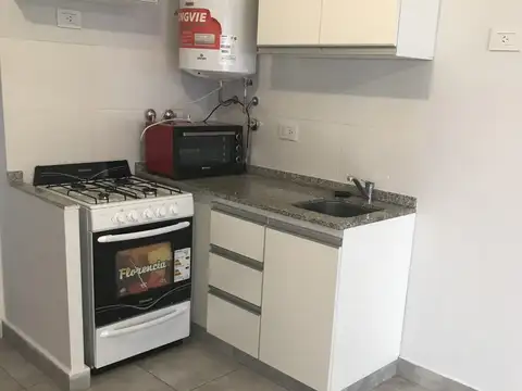 Departamento en Alquiler en Echesortu, $ 310.000
