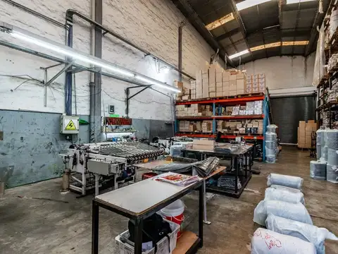 VENTA GALPON C/OFICINAS-E/CAMION - PERMUTA S. PEÑA