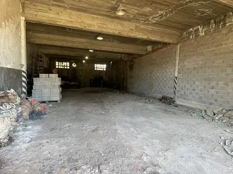 Galpón en alquiler de 300m2 ubicado en Wilde