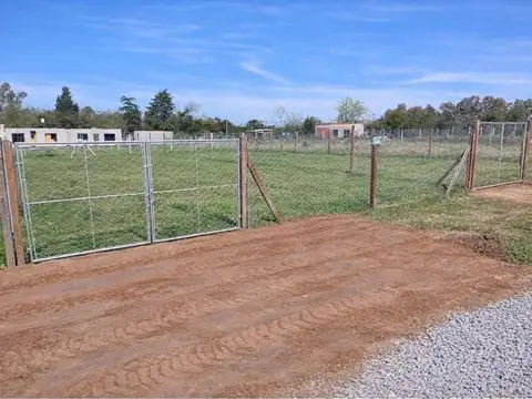 LOTE EN VENTA BARRIO OVERO VILLA ROSA PILAR FINANC