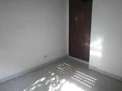 Depto Tipo Casa en Alquiler de 2 dormitorios